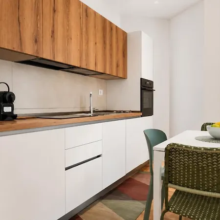 Elegantis Luce Di Trastevere With Terrace - Comfort In Charming District * Rom