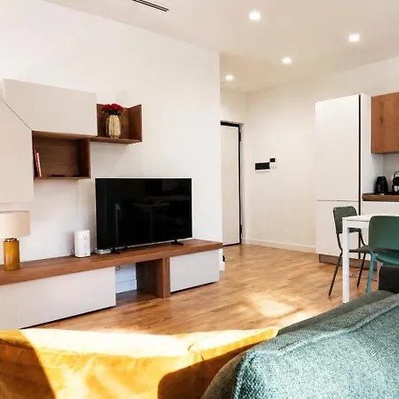 Elegantis Luce Di Trastevere With Terrace - Comfort In Charming District Apartment